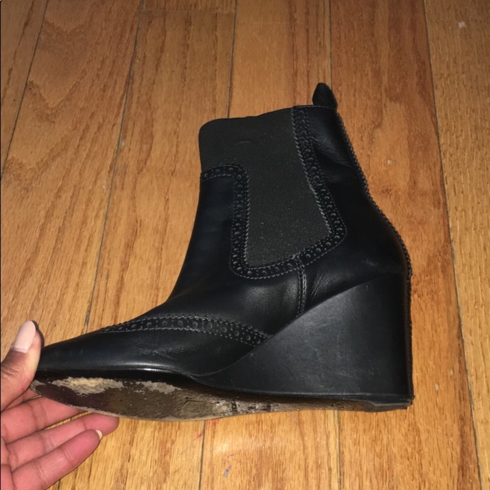 Boots - Picture 2 of 8
